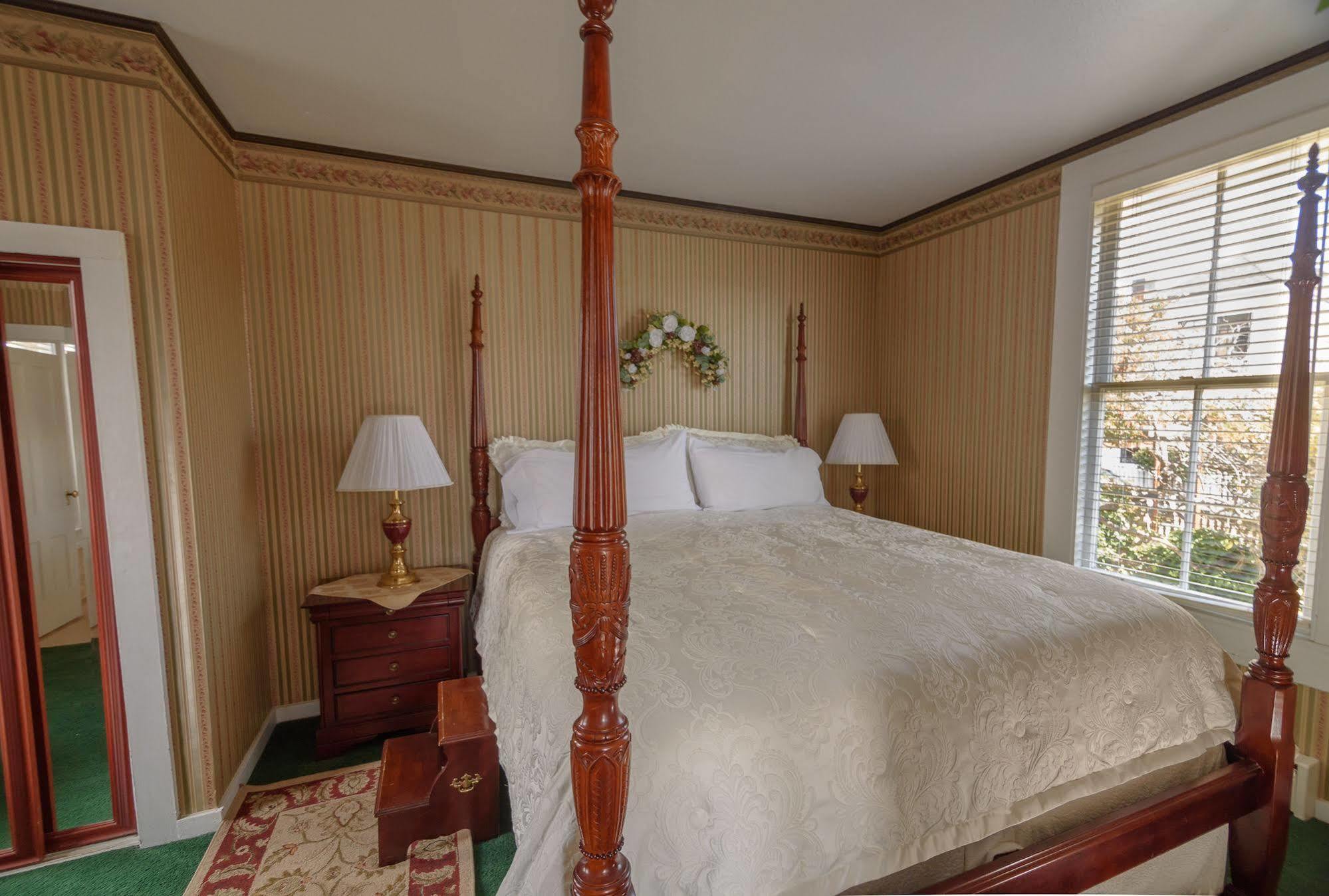 Nicholson House Inn & Spa Mendocino Exterior photo